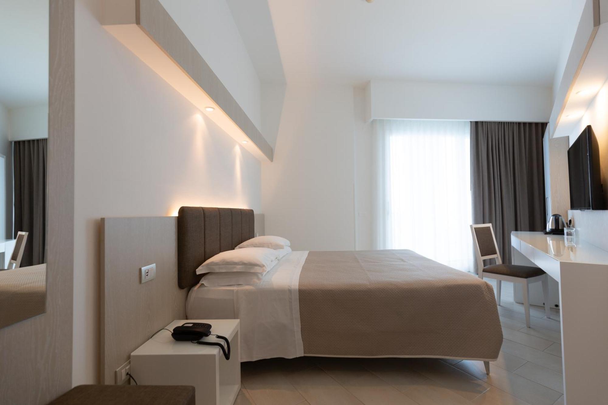 Hotel Giosue' A Mare Sorrento 4*