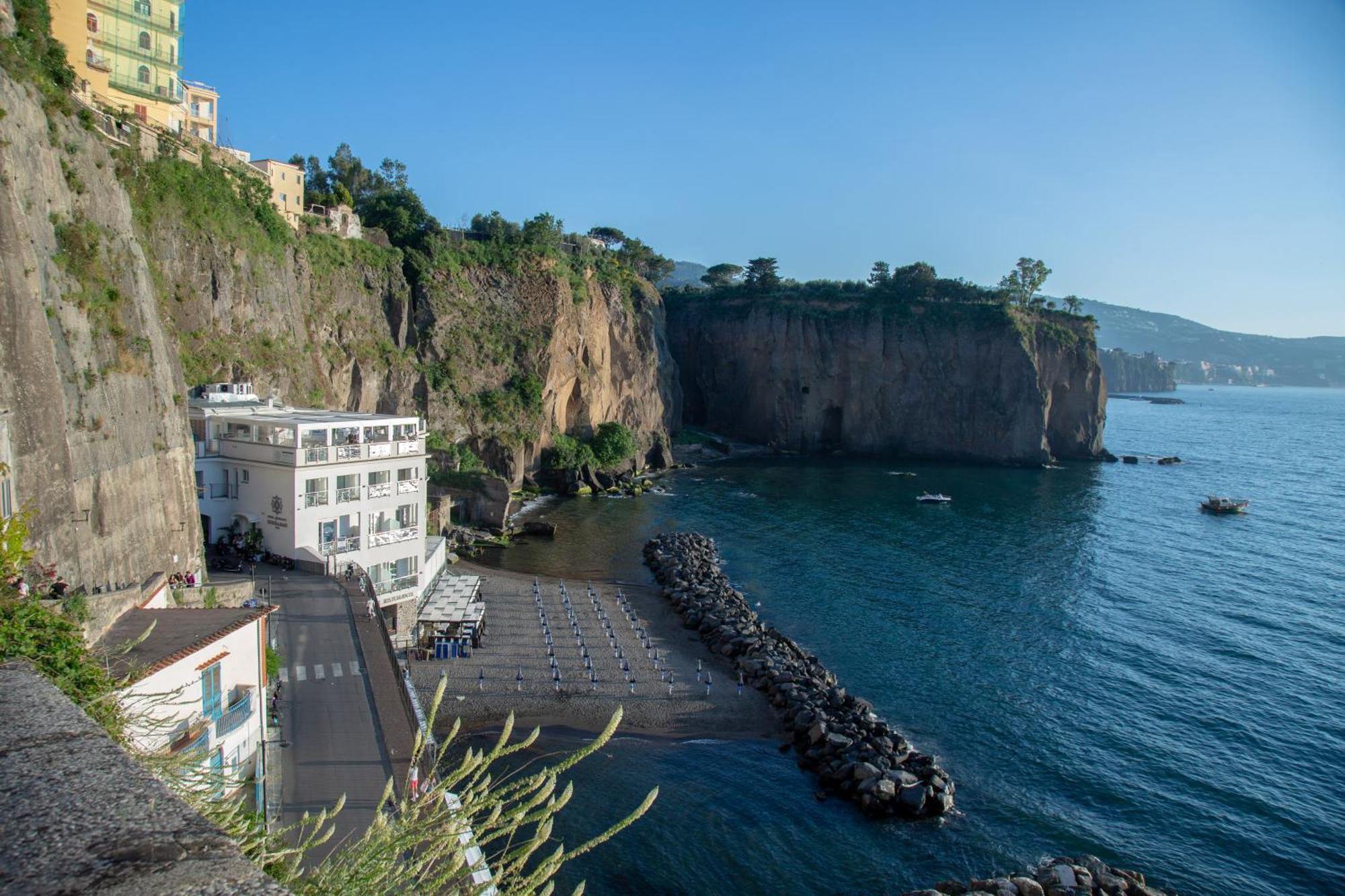 Giosue' A Mare Sorrento Hotel Meta